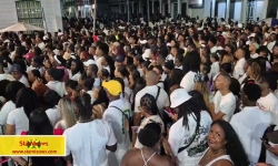 Embedded thumbnail for Parbo Bigi Yari Fesa: Hoe later hoe drukker het wordt