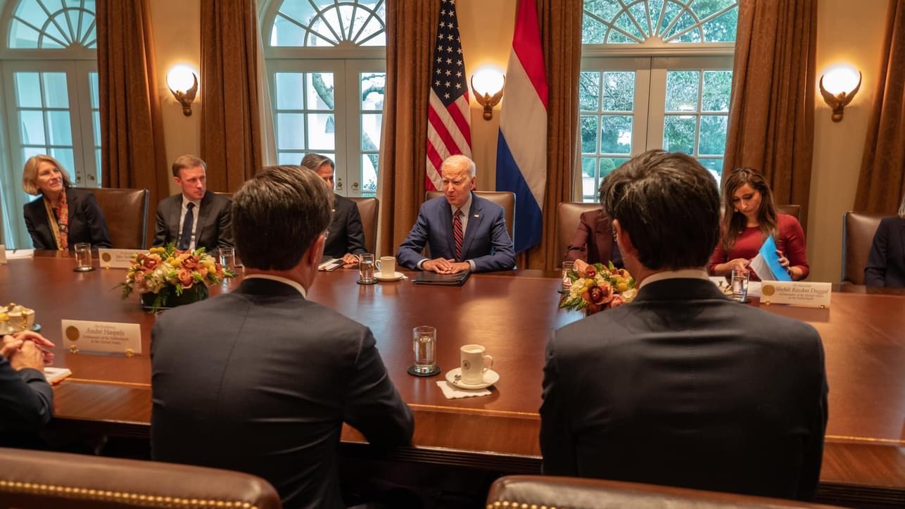 Biden r