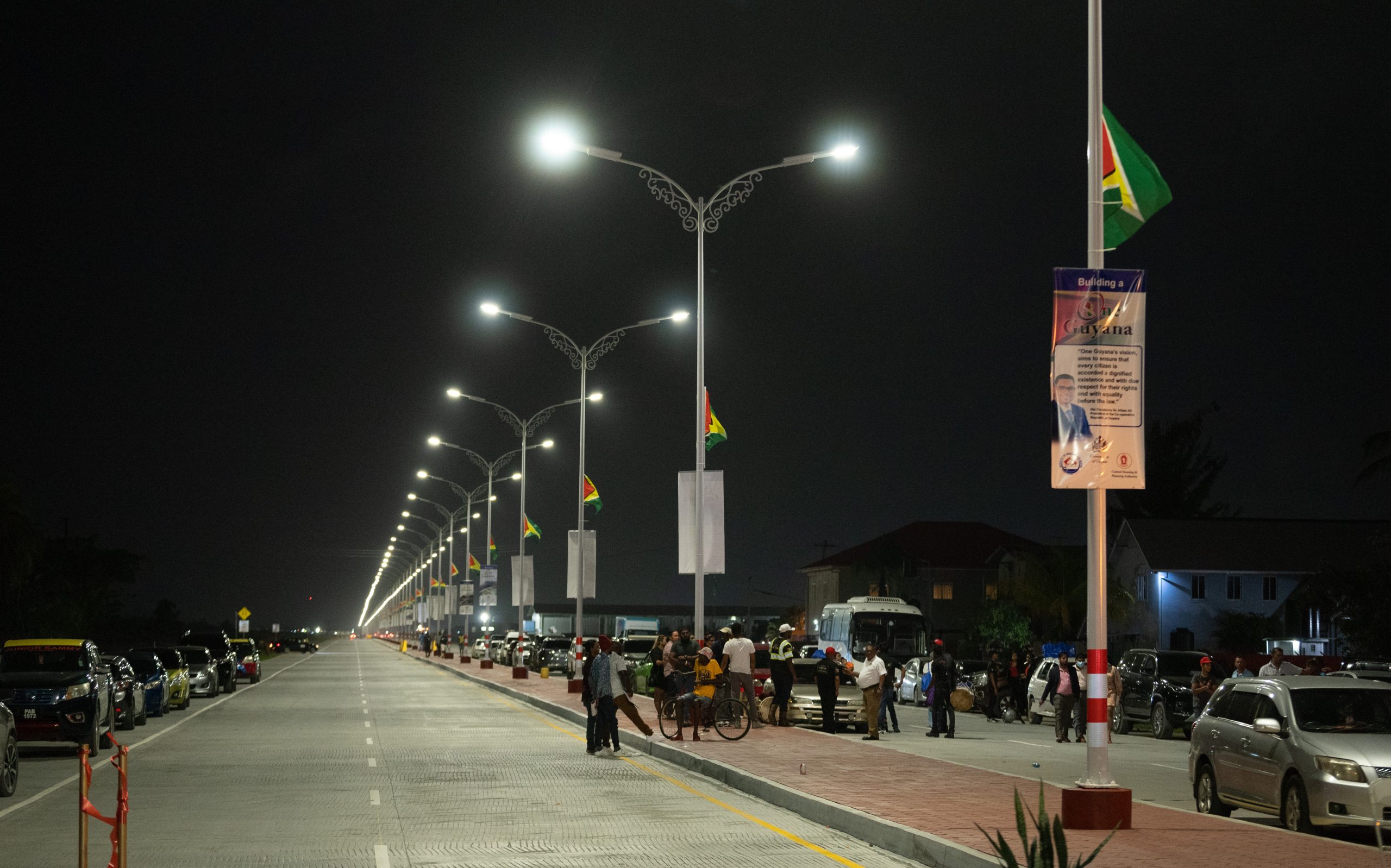 De massale verbinding van Eccles naar Mandela werd officieel in opdracht van president Dr. Irfaan Ali (Foto: Keno George/14 april 2022)