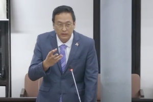 NDP-parlementariër Stephen Tsang. Beeld: DNA TV