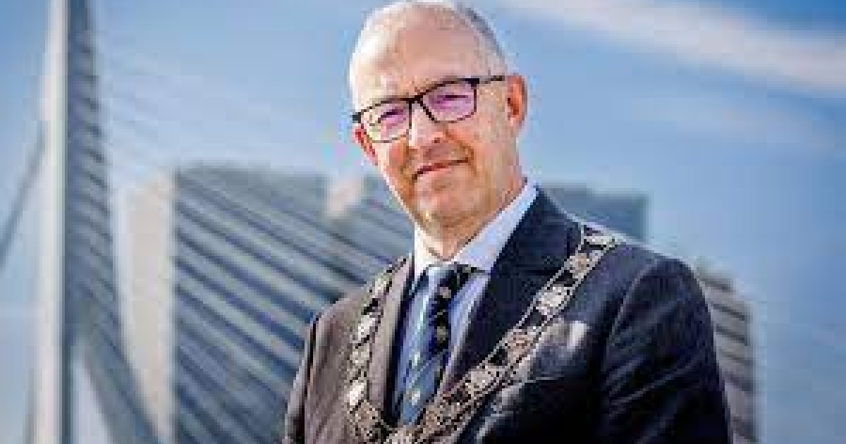 Aboutaleb gaat na vijftien jaar stoppen als burgemeester van Rotterdam ...