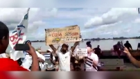 Embedded thumbnail for Cubanen in Suriname protesteren in Paramaribo