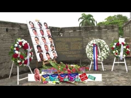 Embedded thumbnail for Jaarlijkse bloemenhulde voor 15 slachtoffers van 8 December 1982 - 08 Dec 2025