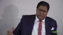Embedded thumbnail for AANKOMST PRESIDENT CHANDRIKAPERSAD SANTOKHI OP DE JAP AIRPORT DD 4 DECEMBER 2021