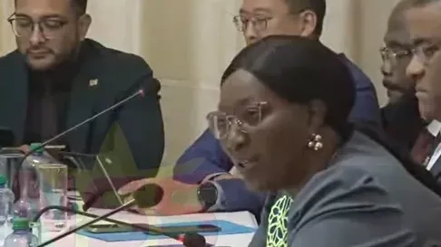 Minister Pokie: Georganiseerd patroon misstanden rond Moni Karta