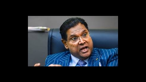 President Santokhi zondagochtend op verkiezingscampagne in Paramaribo.Bron Guus Dubbelman / de Volkskrant