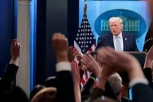 Trump dreigt met 50% invoerheffingen op landen die Iran bewapenen