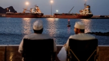 Iran verstevigt greep op Straat van Hormuz: Irak en Pakistan sluiten energiedeals met Teheran