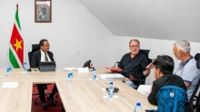 Pilot met shuttlebussen moet verkeersdruk in Paramaribo verminderen