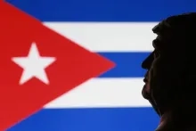 Trump waarschuwt voor oliecrisis; suggereert deal Cuba - VS
