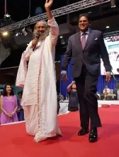 Sri Sri Ravi Shankar: 'Santokhi heeft Suriname met oprecht hart gediend'