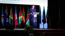 President Simons zet in op jongeren, energie en klimaatrechtvaardigheid tijdens Caricom-top