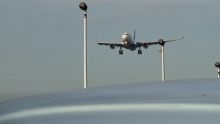 Zoon vicepresident Rusland voltooit eerste vlucht naar Amsterdam