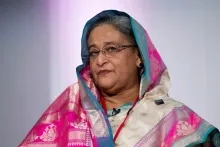 Ex-premier Sheikh Hasina kondigt terugkeer naar Bangladesh aan ondanks doodstraf