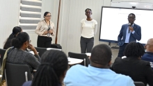Surinaamse delegatie naar Beijing voor diplomatieke training
