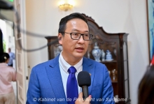 Tsang over wateroverlast: “Indien je een hoge auto rijdt, hou er alstublieft rekening mee”