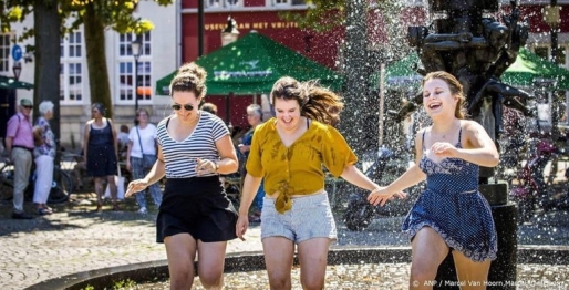 © credits onbekend Enorm temperatuurverschil: morgen bijna 40 graden in Limburg, minder dan 17 graden op de Wadden