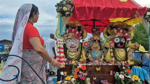 Honderden gelovigen trekken door Paramaribo tijdens elfde Kar-festival