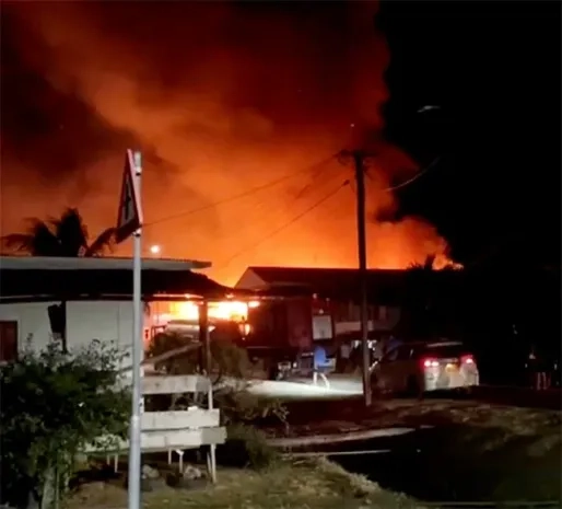 Drie woningen verwoest door brand in Nieuw Nickerie