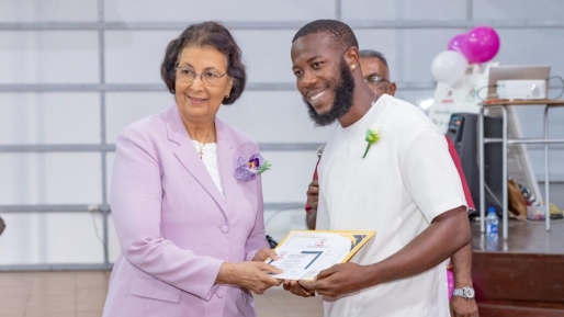 Simons belooft steun: fonds en begeleiding voor startende ondernemers