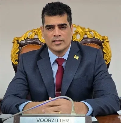 Adhin bevestigt: verzoek tot in staat van beschuldigingstelling oud-ministers ontvangen