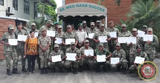 Twintig militairen klaar voor leidinggevende rol als groepscommandant