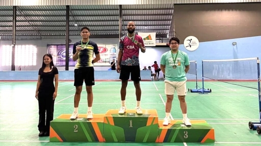 Badmintonner Opti drievoudig nationaal kampioen, passeert Caster en Van Daal