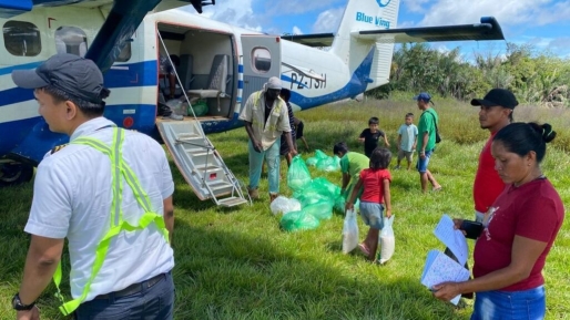 Voedselhulp voor ruim 1300 gezinnen na wateroverlast in Zuid-Suriname