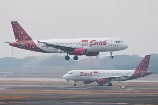 Indonesische luchthavens heropenen na verstoring door vulkanische as