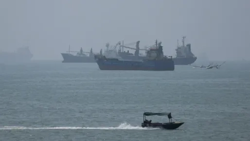 VS voert nieuwe aanvallen uit op Iran; Teheran kondigt “zware straf” aan