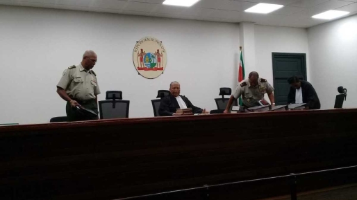 De rechters in de militaire kamer. Foto: Suriname Herald