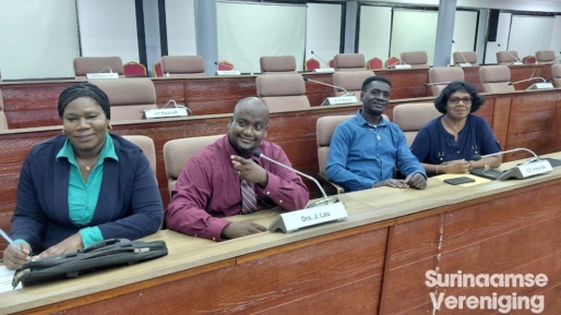 OPINIE: ‘Vrije pers in Suriname wordt ingeperkt onder mom van ‘accreditatie’ en SVJ werkt daaraan mee’