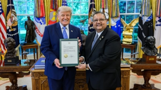 Ambassadeur Mohamed-Hoesein officieel geaccrediteerd bij president Trump