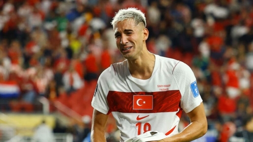 Paraguay verslaat Turkije met tien man en houdt WK-kansen levend