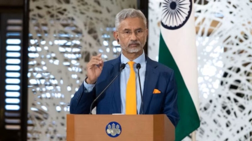 Indiase minister Jaishankar brengt historisch bezoek aan Suriname