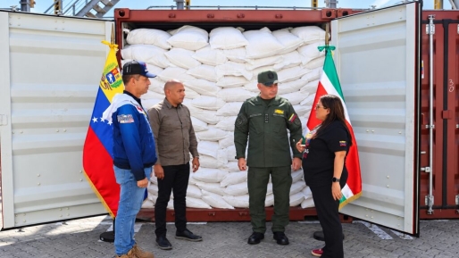 Suriname schenkt 55,45 ton rijst aan Venezuela na aardbevingen