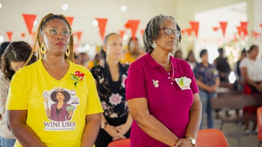 Vrouwen geëerd tijdens ‘Uma Sabi Yu Warti’ bij viering Internationale Vrouwendag