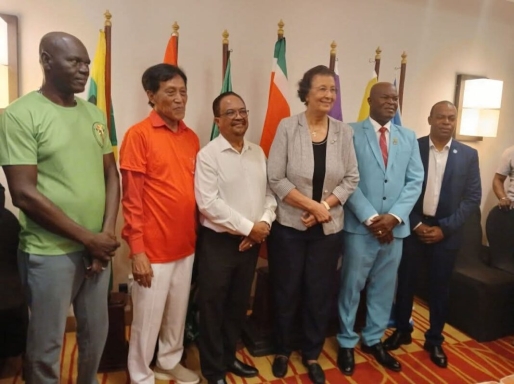 Gebrek aan intelligentie en overdaad aan valsheid leiden tot zinloze speculaties over coalitie opties