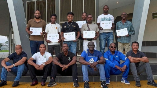 Voetbalbond 21 nieuwe scheidsrechters rijker