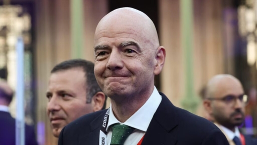UEFA bereidt strafklacht tegen FIFA-president Infantino voor om omstreden WK-deal