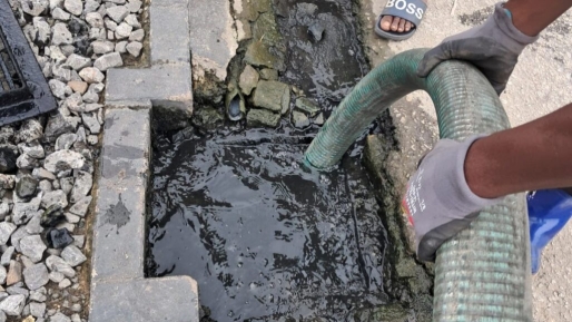 Paramaribo-Noord: verstoppingen verwijderd om water sneller af te voeren