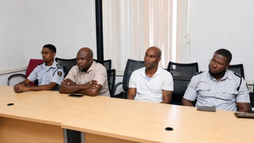 Tweede groep van dertien Surinaamse PA’s vertrokken naar Sint Maarten