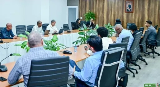 Breed overleg op kabinet president moet luchtvaart Suriname structureel versterken