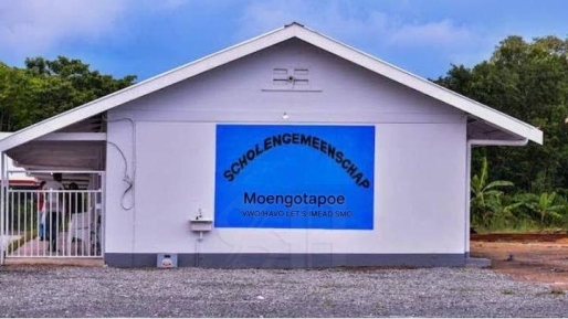 Breaking: Leerkrachten SG Moengotapoe al week in actie, 150 leerlingen zonder les