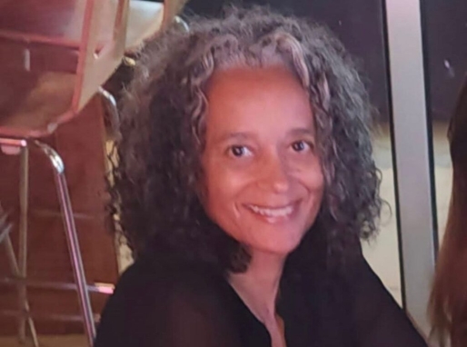 Gloria Bottse viert 66e verjaardag en blikt terug op bewogen jaar