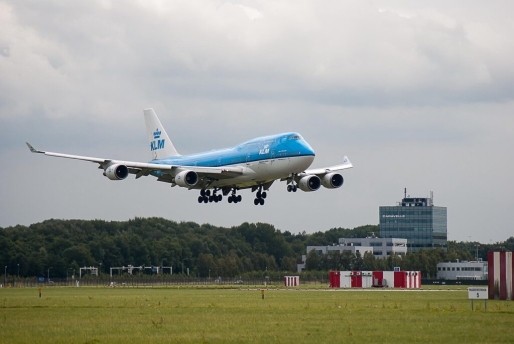 KLM-vlucht wijkt uit naar Trinidad door afwezigheid luchtverkeersleiders op Zanderij