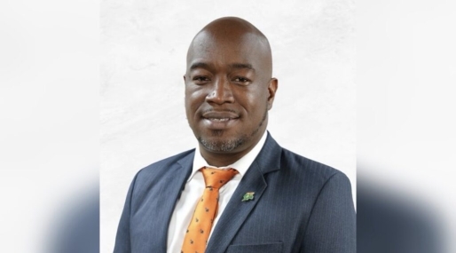 Van Samson: “Nooit meer een president die geen verantwoording wil afleggen.”