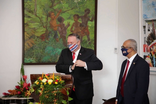 Buitenlandministers Mike Pompeo en Albert Ramdin van de VS en Suriname. Het is de eerste keer dat een Amerikaanse minister van Buitenlandse Zaken Suriname bezoekt. Foto Ranu Abhelakh/ANP 