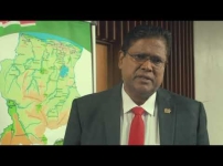 Embedded thumbnail for President Santokhi woont Inauguratie Guyanese president bij
