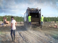 Embedded thumbnail for BEZOEK MINISTER RIAD NURMOHAMED AAN VUILSTORTPLAATS ORNAMIBO